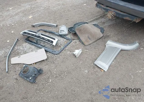 2000 Toyota 4Runner Limited V6 z USA, uszkodzony, nr VIN JT3HN87R2Y9036095